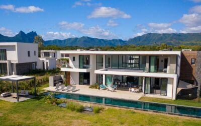 Magnifique villa à Tamarin avec vue imprenable sur la mer, la montagne et la rivière.